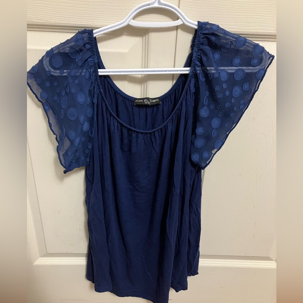 Women’s shirt- cute sleeves!